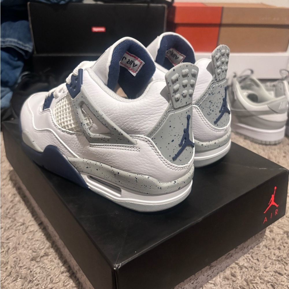 Air jordan 4 midnight navy size 5